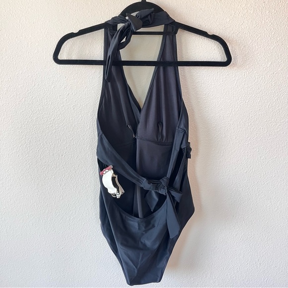 ✨🛍️ Geman Black Crisscross One Piece Size XXL - Picture 2 of 10